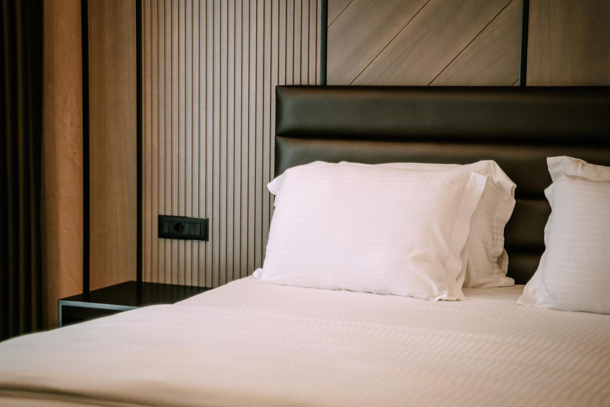 Kryemëdhej Albanian Star Hotel מראה חיצוני תמונה