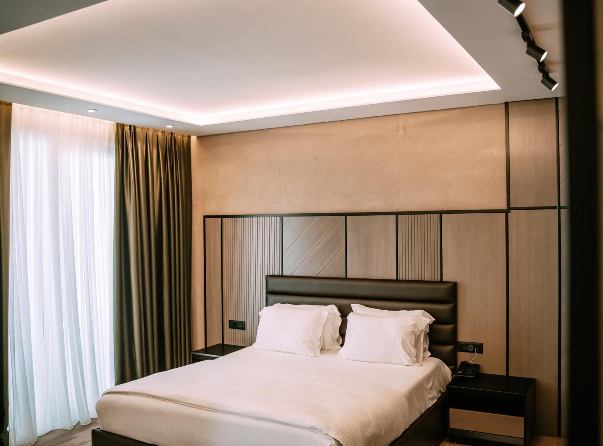 Kryemëdhej Albanian Star Hotel מראה חיצוני תמונה