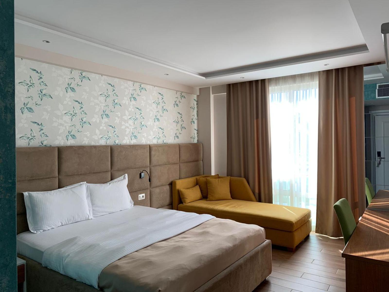 Kryemëdhej Albanian Star Hotel מראה חיצוני תמונה