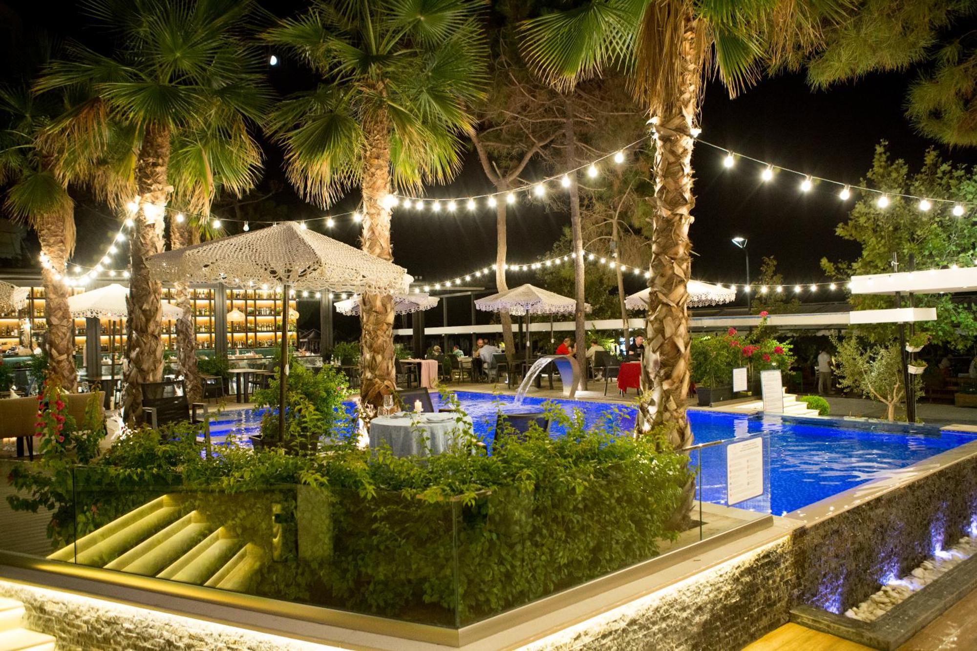 Kryemëdhej Albanian Star Hotel מראה חיצוני תמונה
